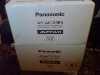 Sony AX2000E vs. Panasonic AC130A  Panasonic AC120E. Pret Final.