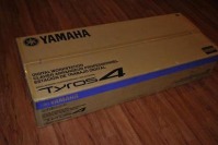 V  nz  ri Yamaha Tyros 4 Keyboard Yamaha CP300 88 Key Digital Piano
